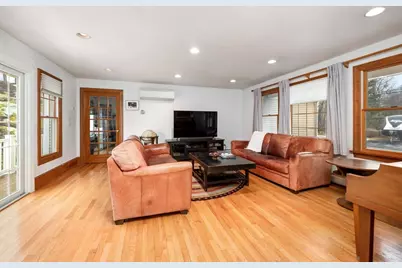 692 Elm St, Somerset, MA 02726 - Photo 13