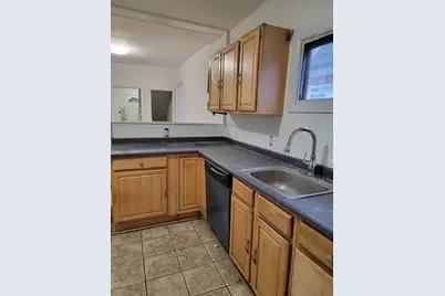 47 Birch St, Worcester, MA 01603 - Photo 9