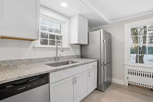 103 Catherine St, Chicopee, MA 01013 - Photo 7