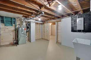 103 Catherine St, Chicopee, MA 01013 - Photo 35