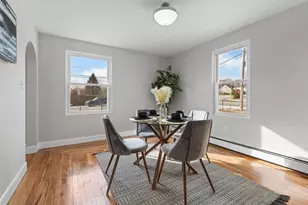 368 Read St, Somerset, MA 02726 - Photo 7