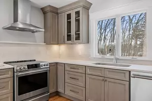 525 Lindell Ave, Leominster, MA 01453 - Photo 13