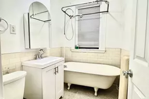 52 Charlesgate E St, Boston, MA 02215 - Photo 11