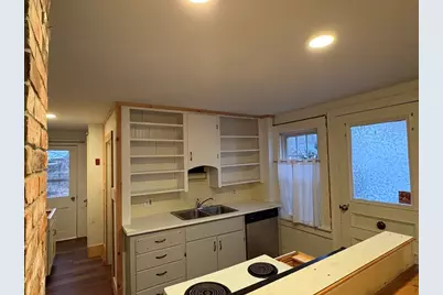 6 Williams Street, Williamsburg, MA 01096 - Photo 5