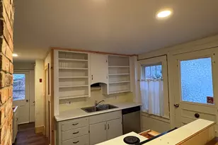 6 Williams St, Williamsburg, MA 01096 - Photo 5