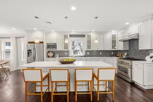 20 Manthorne Rd, Boston, MA 02132 - Photo 3