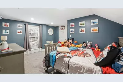 98 Cliffe Ave, Swansea, MA 02777 - Photo 15