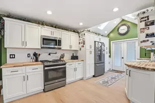 98 Cliffe Ave, Swansea, MA 02777 - Photo 5