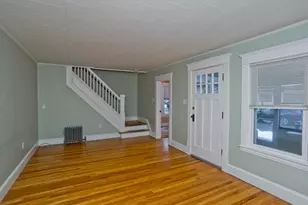 53 Warren St, West Springfield, MA 01089 - Photo 23