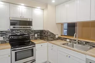 53 Warren St, West Springfield, MA 01089 - Photo 11