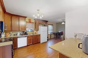 15 Teddy Rd, Worcester, MA 01603 - Photo 7