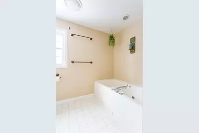 270 New Braintree Rd, West Brookfield, MA 01585 - Photo 27