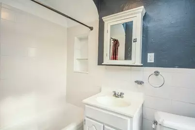 13 Ash St, Quincy, MA 02171 - Photo 17