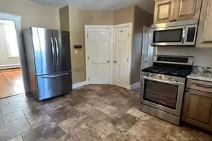 70 Valley St, Wakefield, MA 01880 - Photo 13