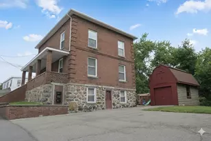 70 Valley St, Wakefield, MA 01880 - Photo 7