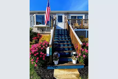 58 Bayview Avenue, Fairhaven, MA 02719 - Photo 3