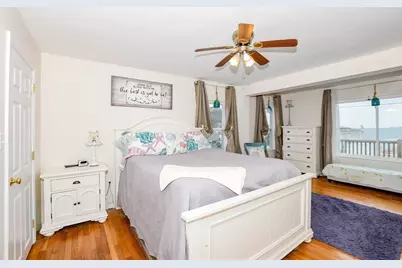 58 Bayview Avenue, Fairhaven, MA 02719 - Photo 15