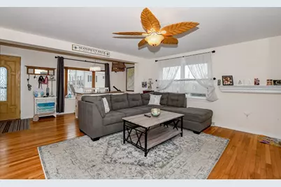 58 Bayview Avenue, Fairhaven, MA 02719 - Photo 11