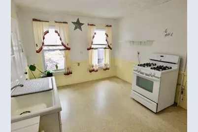 17 Snell Street, Brockton, MA 02301 - Photo 17