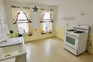 17 Snell St, Brockton, MA 02301 - Photo 17