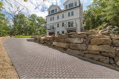 5 Samoset Rd #B, Gloucester, MA 01930 - Photo 1