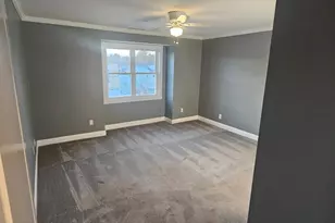 94 Tennis Plaza Rd, Dracut, MA 01826 - Photo 5