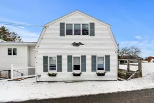 5 I St, Newburyport, MA 01950 - Photo 5
