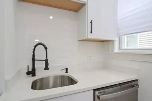 27 Hosmer St, Boston, MA 02126 - Photo 3