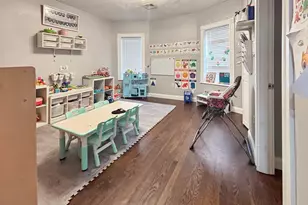 26 Elder St, Boston, MA 02125 - Photo 11