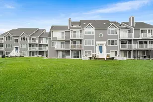 700 Shore Dr, Fall River, MA 02721 - Photo 21