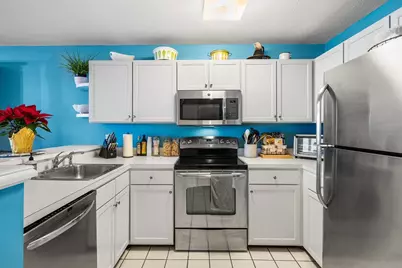 700 Shore Dr #810, Fall River, MA 02721 - Photo 11