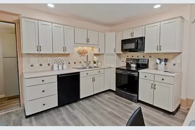 53 Chilson Street, Springfield, MA 01118 - Photo 21