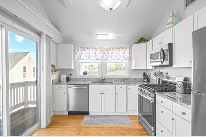 574 Main St, Barnstable, MA 02601 - Photo 15