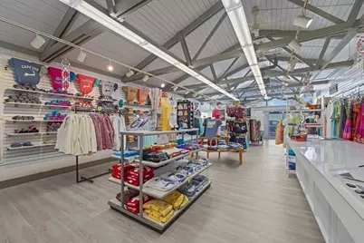 574 Main St, Barnstable, MA 02601 - Photo 9