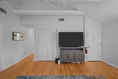 574 Main St, Barnstable, MA 02601 - Photo 19