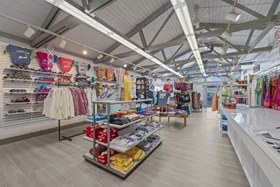 574 Main St, Barnstable, MA 02601 - Photo 11