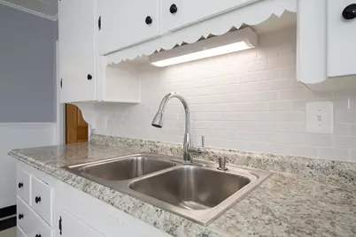 271 North Washington St #1, North Attleboro, MA 02760 - Photo 5