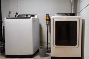 134 Lukasik St, Chicopee, MA 01020 - Photo 37