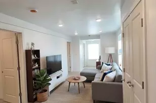 139 Marlborough St, Chelsea, MA 02150 - Photo 5