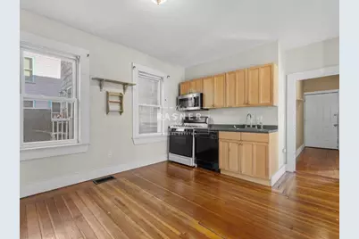 31 Moore St #31, Somerville, MA 02144 - Photo 3