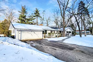 556 Converse St, Longmeadow, MA 01106 - Photo 1