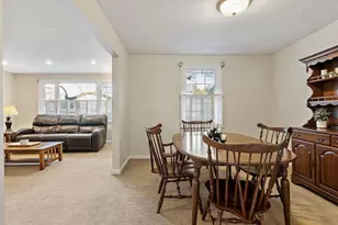 26 Fairway Cir, Natick, MA 01760 - Photo 5