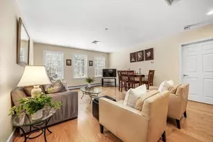 7 Assinippi Ave, Norwell, MA 02061 - Photo 1