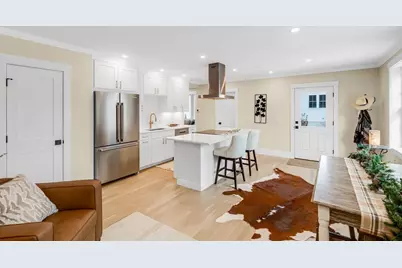 105 Market Street #B, Amesbury, MA 01913 - Photo 3