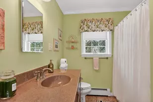 37 Tower St, Hudson, MA 01749 - Photo 17