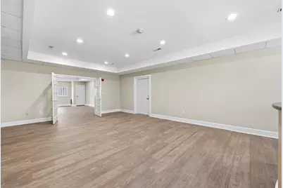 70 Wilbur St #5, Lowell, MA 01851 - Photo 5