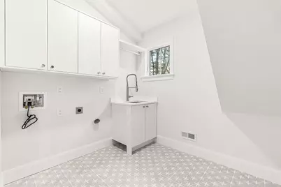 8 Oakdale Ave, Wellesley, MA 02482 - Photo 25