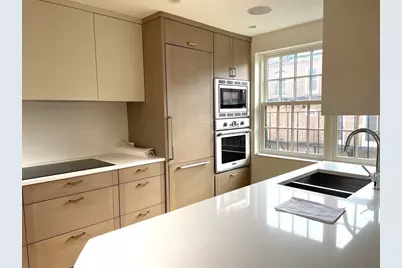 33 Lawrence St #Penthouse, Boston, MA 02116 - Photo 3