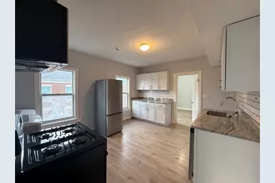 5 Winthrop St #2, Worcester, MA 01604 - Photo 3