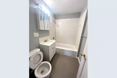 18 Chase St #2, Boston, MA 02125 - Photo 9